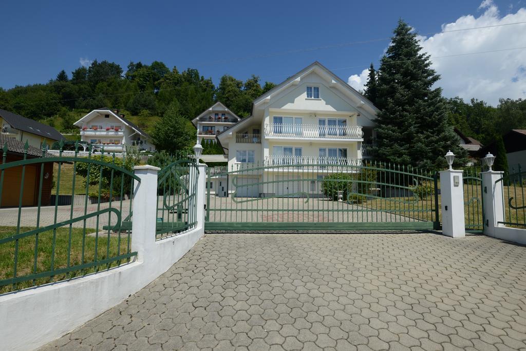 Family Villa Μπλεντ Εξωτερικό φωτογραφία